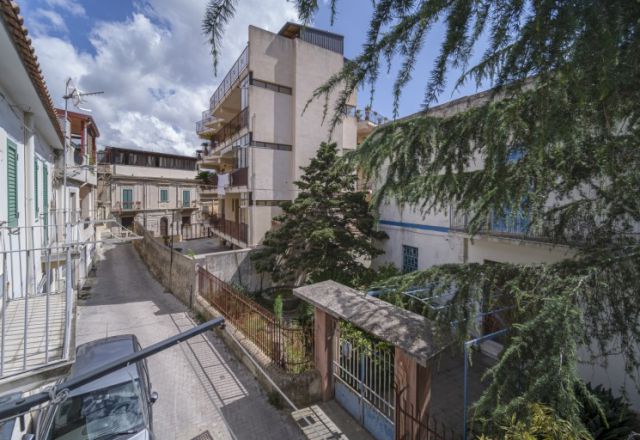 Zafferia, bivani e servizi