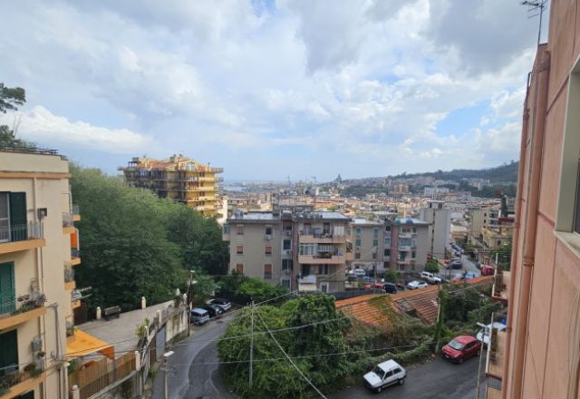 Via Regina Elena, Salita Ogliastri, luminoso 4 vani