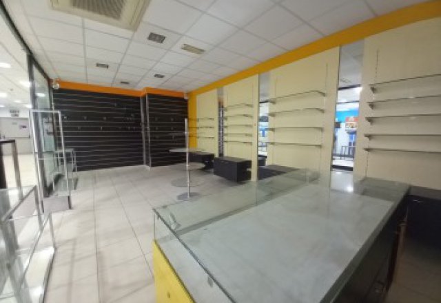 Negozio/Bottega Centro Commerciale mq 36