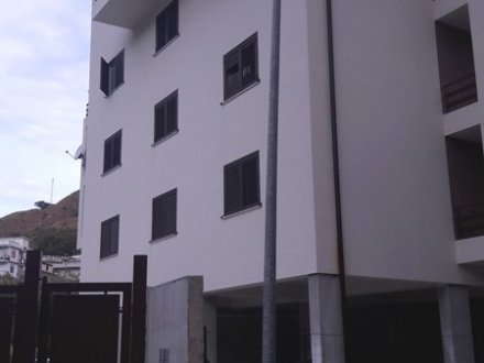Via P. Castelli ampio appartamento con mansarda nuova costruzione