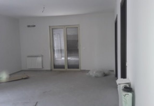 Via P. Castelli ampio appartamento con mansarda nuova costruzione - 10