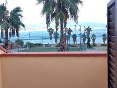 Messina nord, appartamentino con mansarda fronte mare - 10