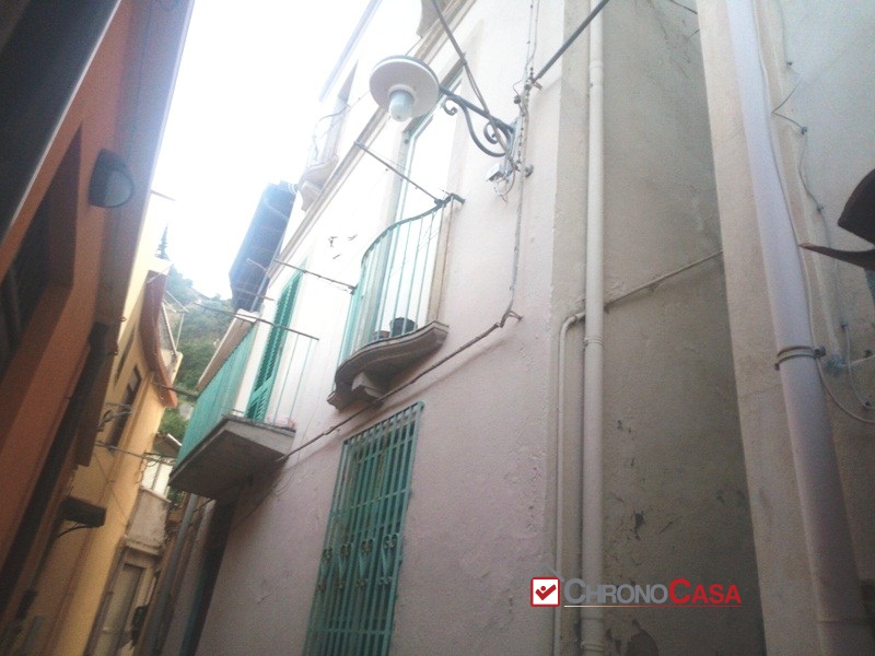 Casa semi-indipendente in mili san marco a Messina