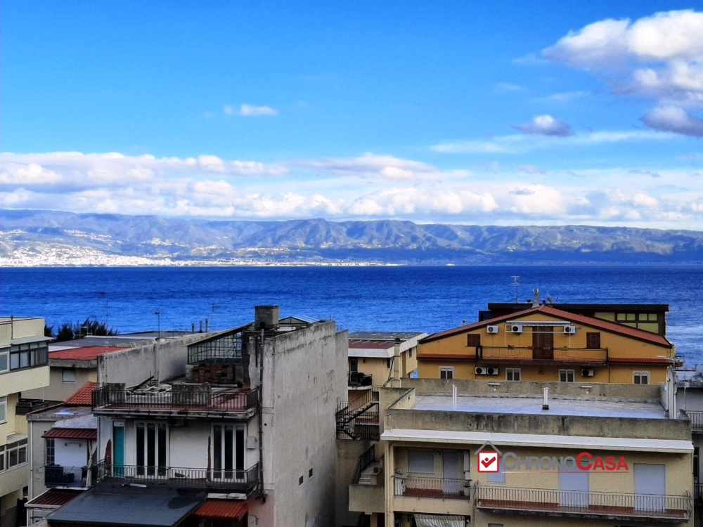 appartamento in vendita a Messina in zona Mili Marina
