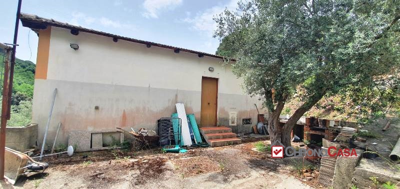 casa indipendente in vendita a Messina